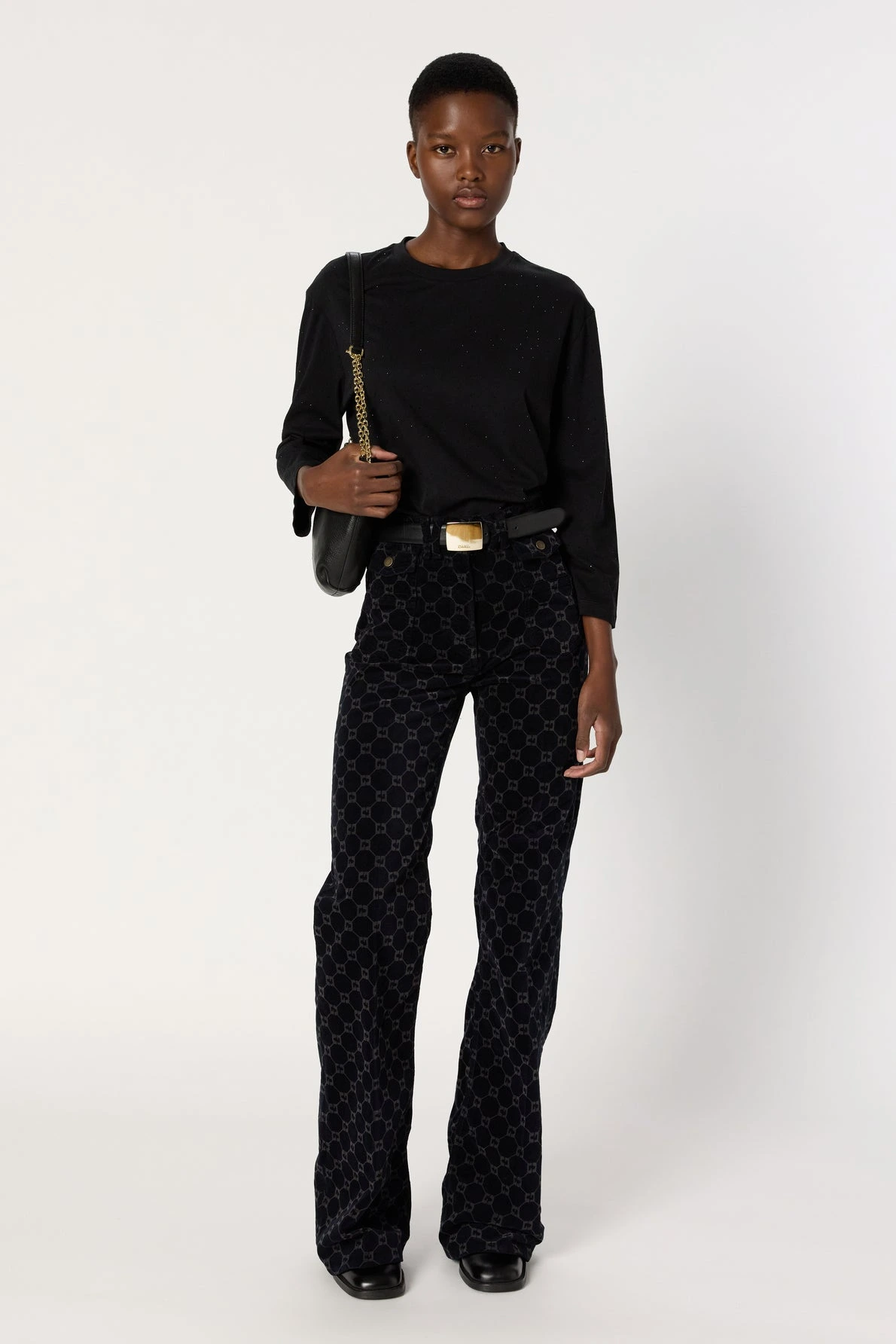 T-shirt-en-coton-a-paillettes-HERMINE-gerard-darel-maroc-noir-total-look