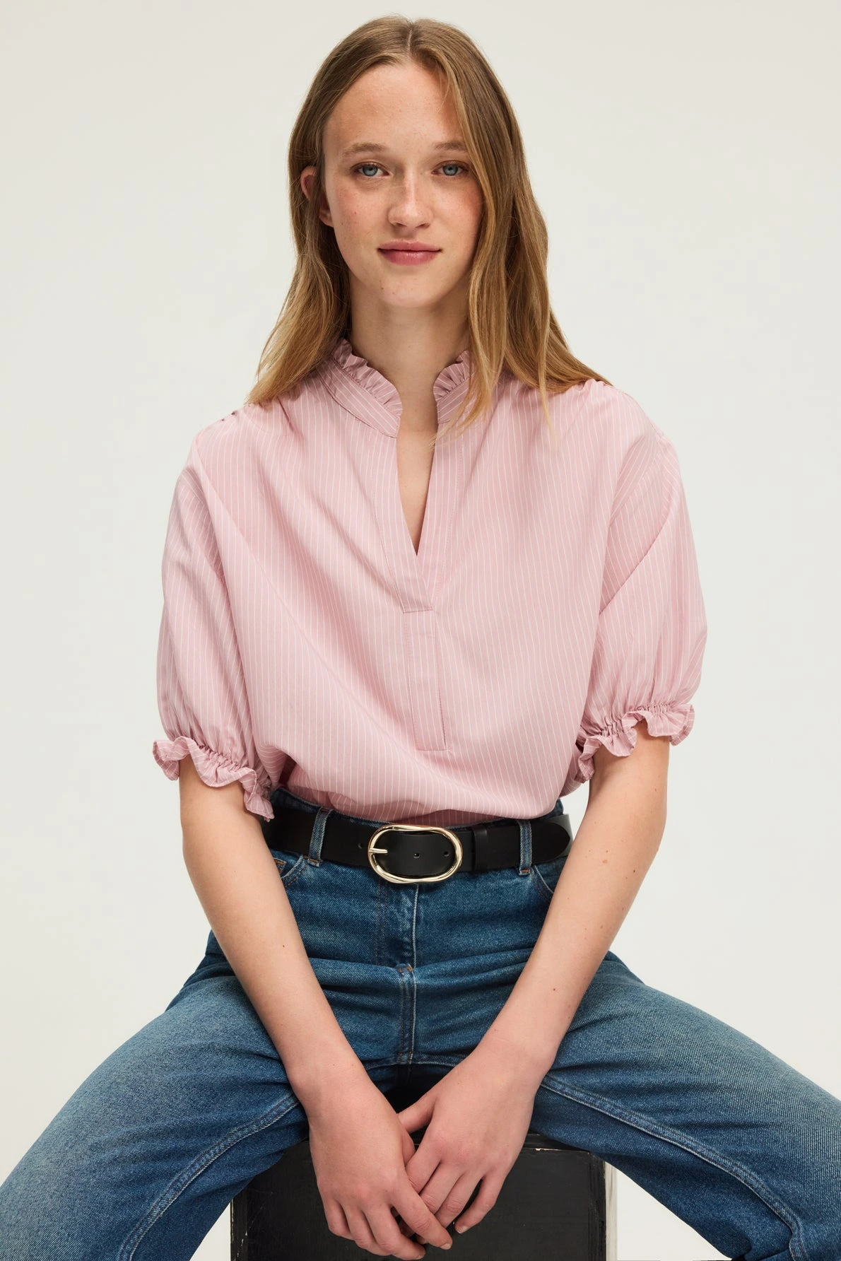 Blouse-rayee-a-manches-courtes-ANOUK-pablo-gerard-darel-maroc-nude-total-look.webp