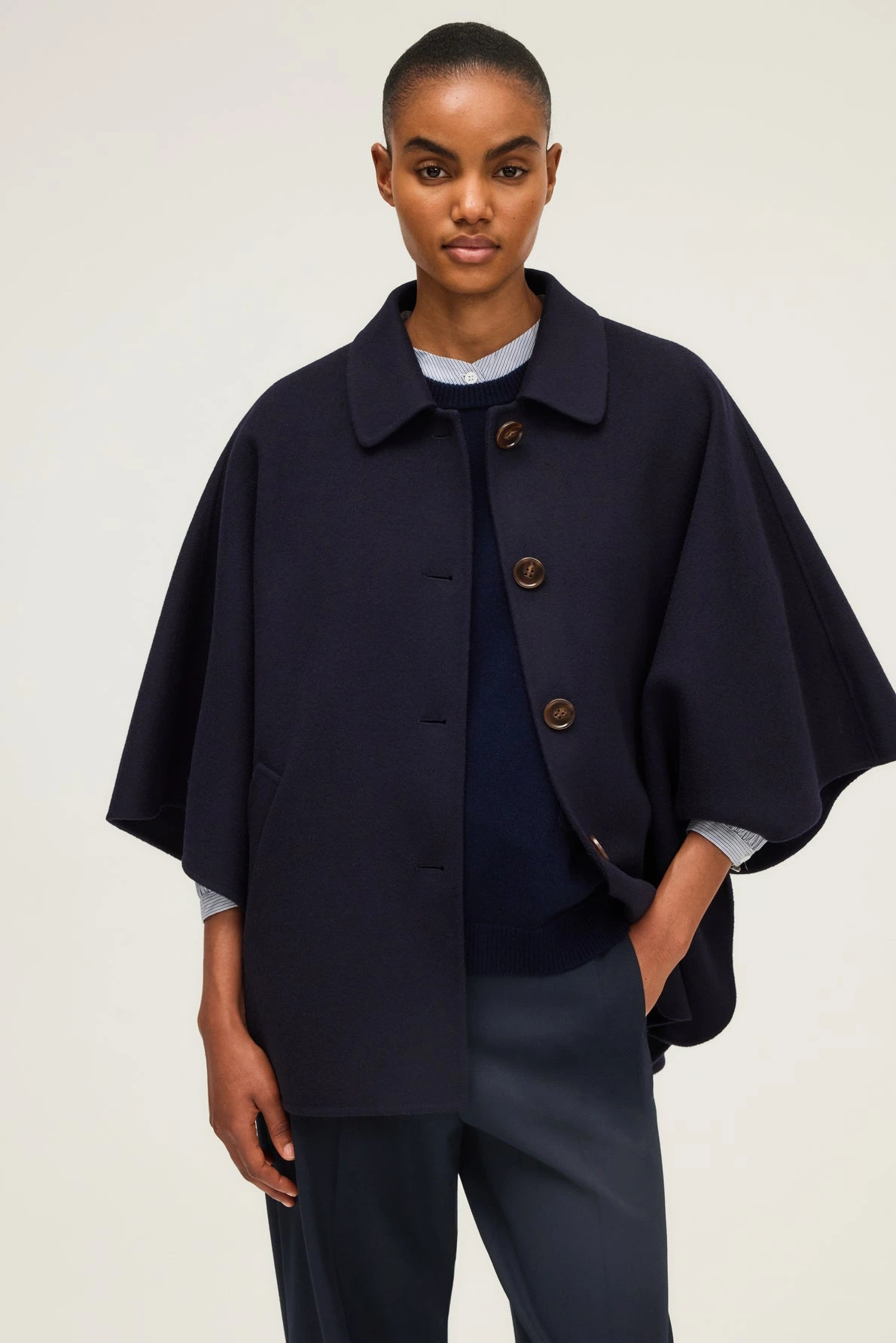 Manteau-cape-en-laine-MAELINE-pablo-gerard-darel-maroc-total-look