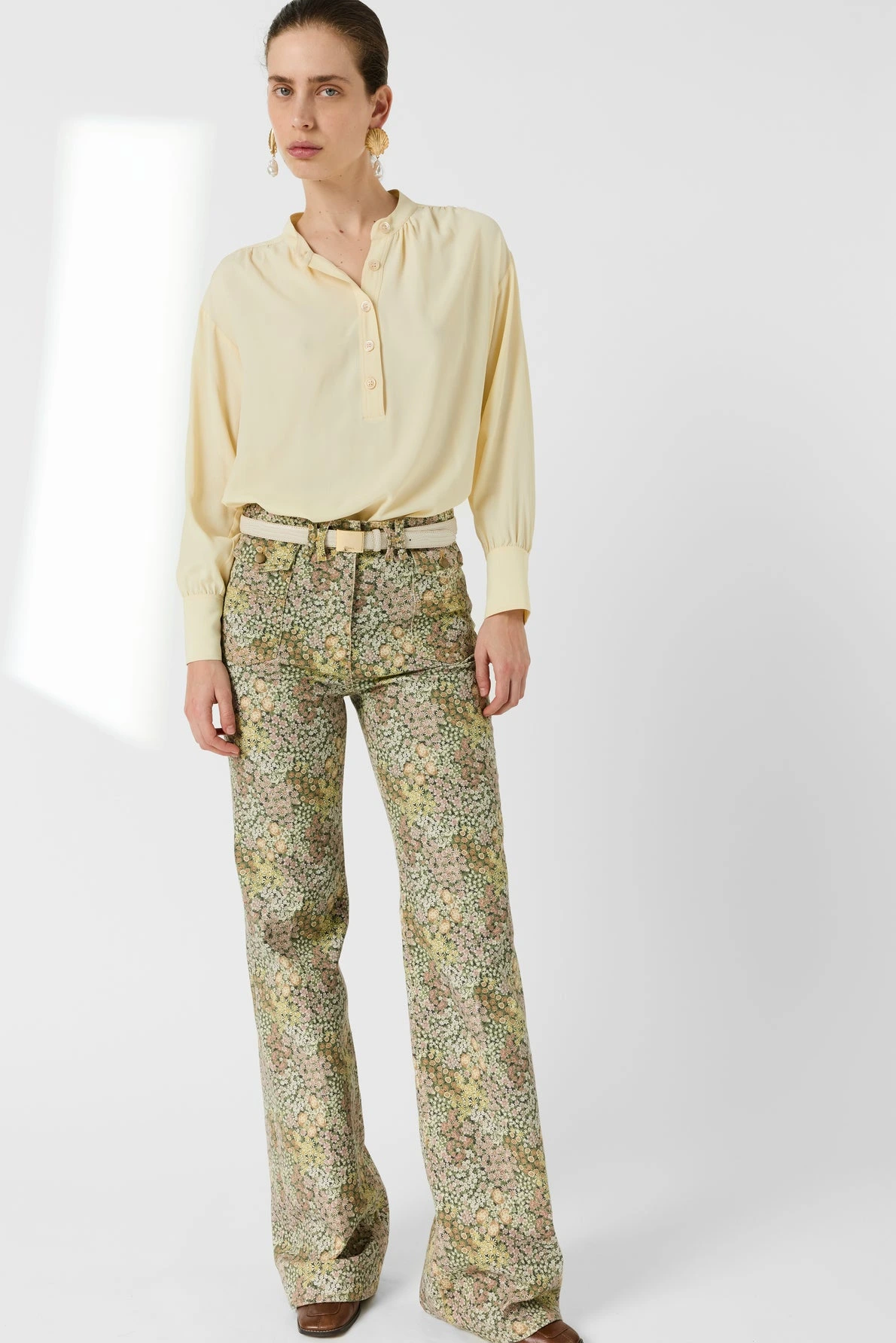 Look femme avec blouse Cezanne jaune