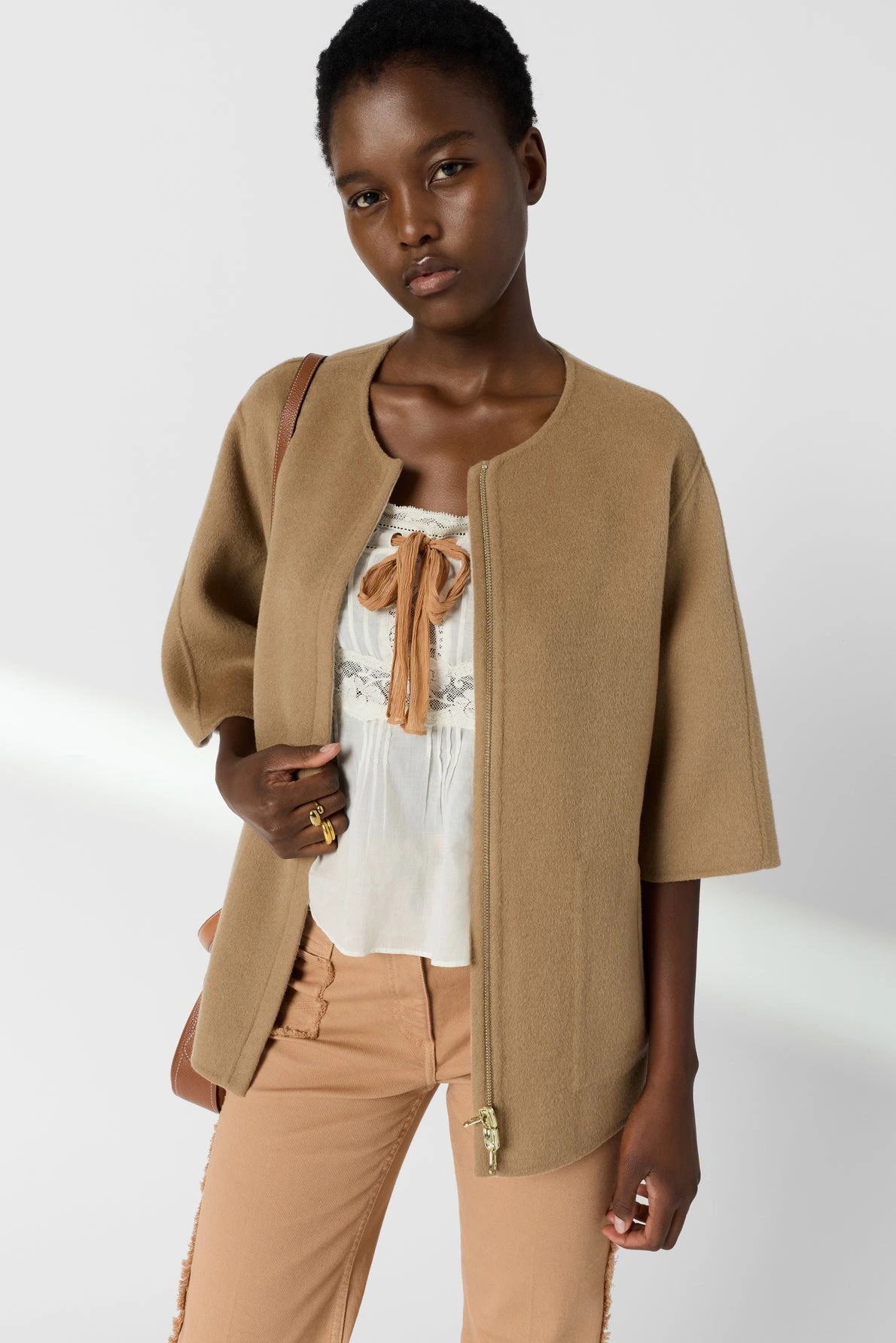 Manteau Prissy paille porté femme