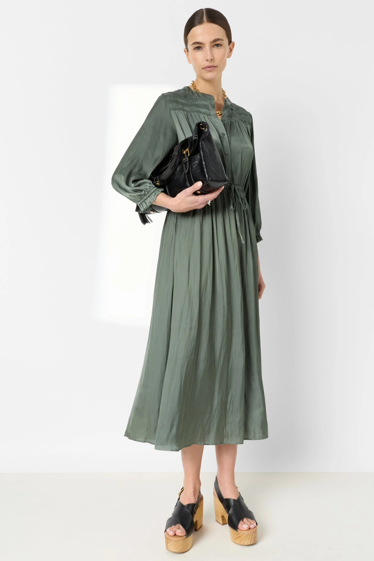 Look femme avec robe Rubie vert kaki