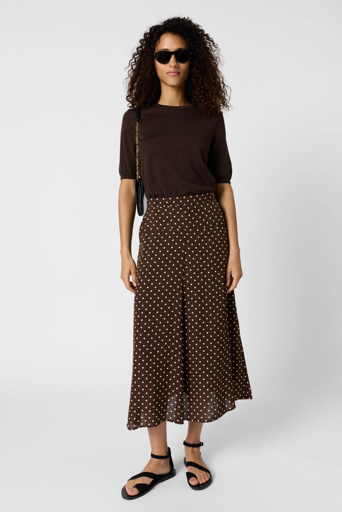 Look femme avec jupe Jihan marron à pois