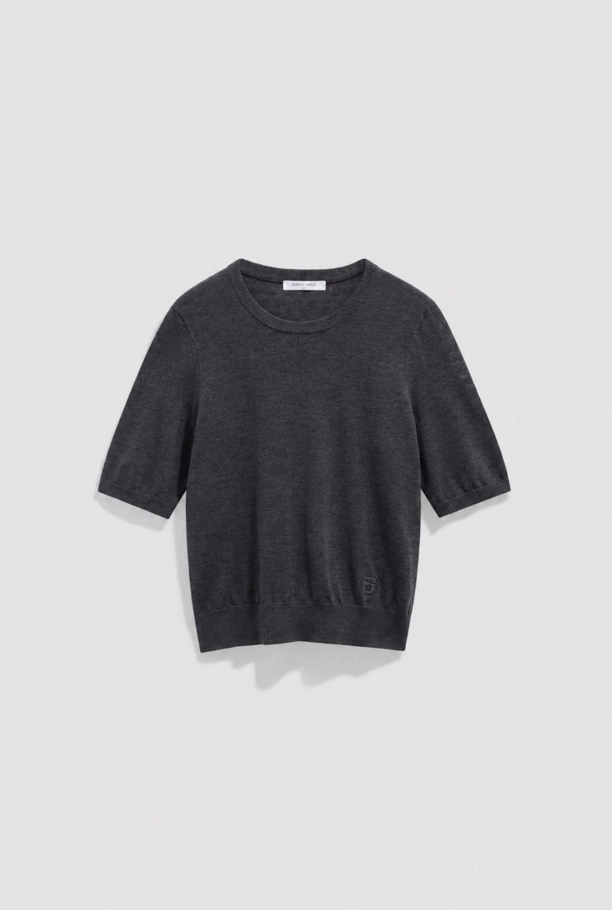 Pull Reine anthracite en laine mérinos vue de face